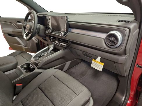New 2026 Chevrolet Colorado LT image 15