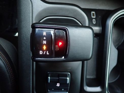 Used 2023 GMC Sierra 1500 AT4 w/ AT4 Premium Package image 23