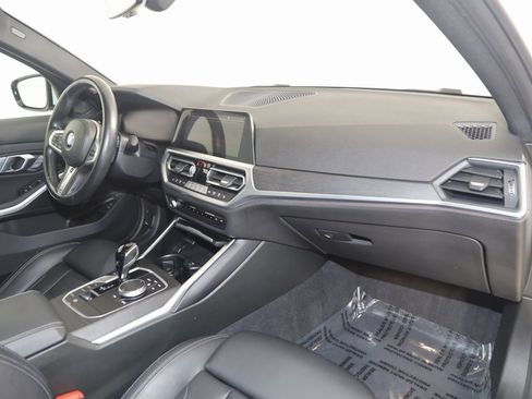 Used 2022 BMW 330i xDrive Sedan w/ M Sport Package image 44