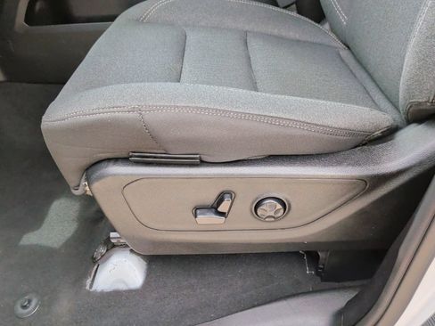 Used 2019 RAM 1500 Big Horn RWD image 13