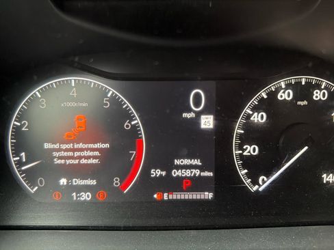 Used 2024 Honda Pilot TrailSport image 32