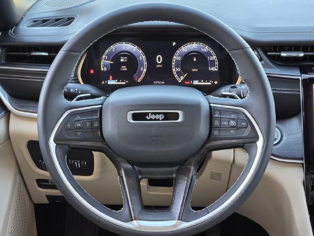 Used 2023 Jeep Grand Cherokee Limited AWD/4WD image 28