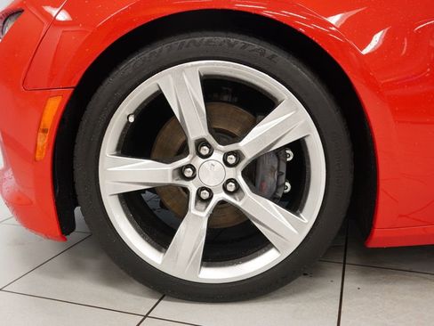 Used 2017 Chevrolet Camaro SS RWD image 15