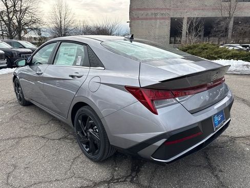 New 2026 Hyundai Elantra SEL Sport image 11