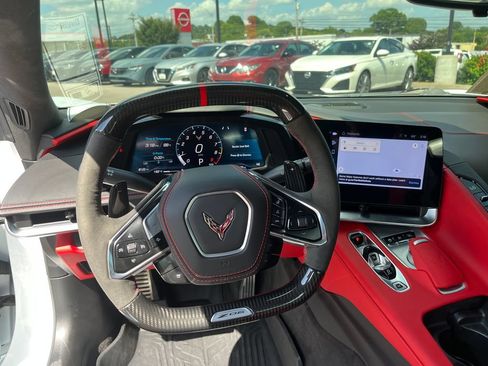 Used 2024 Chevrolet Corvette Z06 RWD image 13