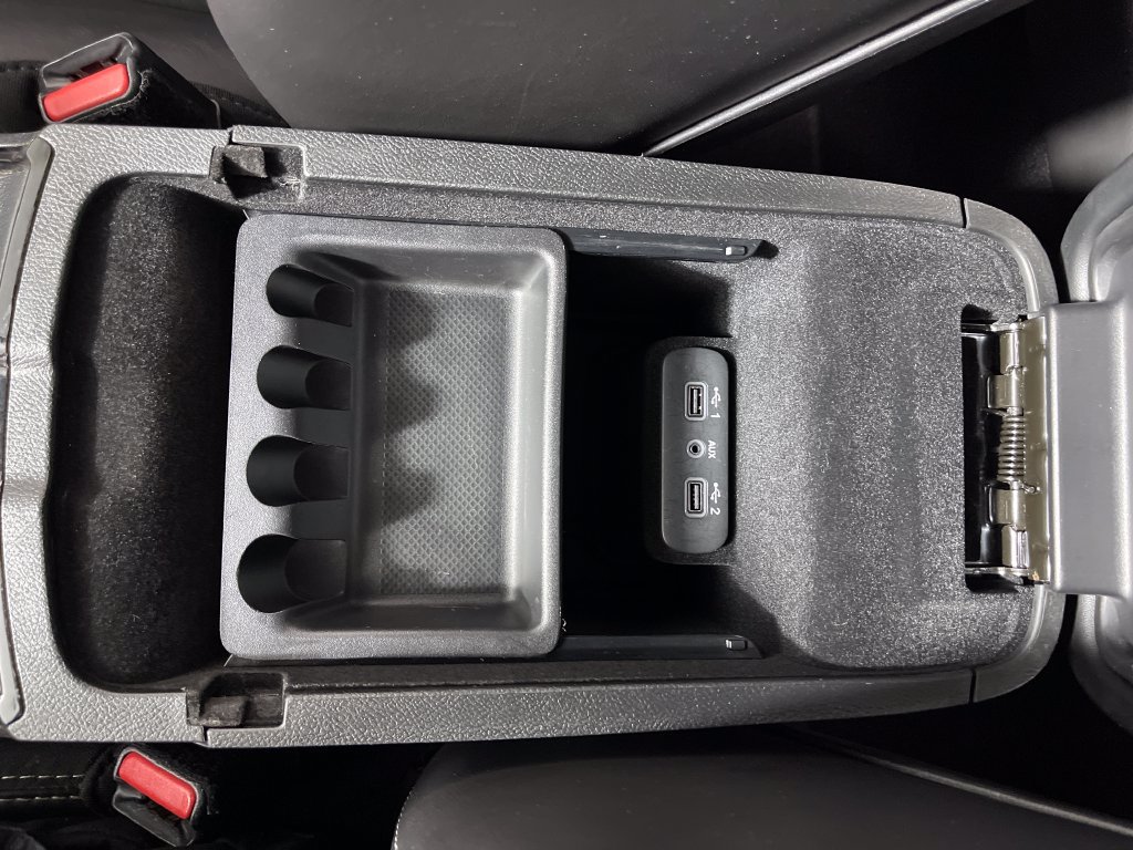 Used 2019 Chrysler 300 S RWD image 25