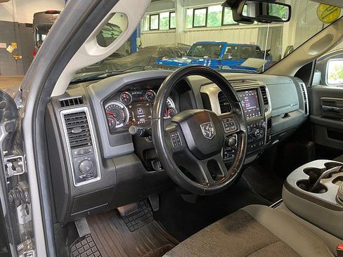 Used 2019 RAM 1500 Big Horn AWD/4WD image 25