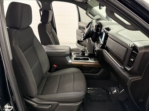 Used 2024 Chevrolet Silverado 1500 LT image 16