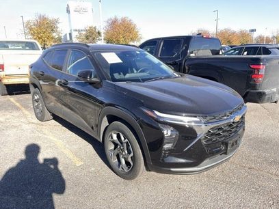 Used 2025 Chevrolet Trax LT w/ LT Convenience Package