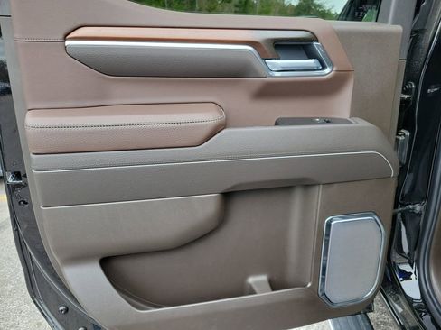 New 2026 GMC Sierra 1500 Denali w/ Denali Reserve Package AWD/4WD image 11