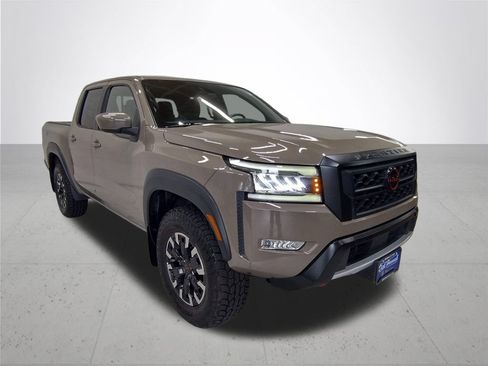 Used 2022 Nissan Frontier PRO-4X w/ Off-Road Protection Package AWD/4WD image 5