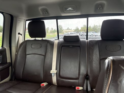 Used 2017 RAM 3500 Laramie Longhorn RWD image 29