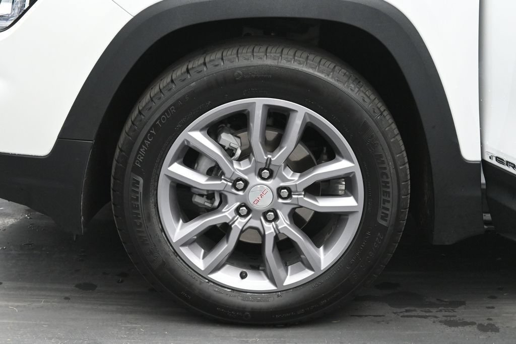 Used 2024 GMC Terrain SLT w/ Infotainment Package II AWD/4WD image 29