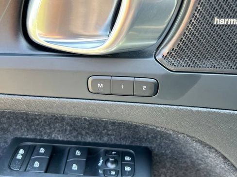 Used 2023 Volvo C40 P8 Recharge Ultimate AWD/4WD image 19