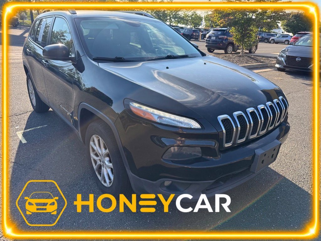 Used 2016 Jeep Cherokee Latitude w/ Safety/Convenience Group AWD/4WD image 1