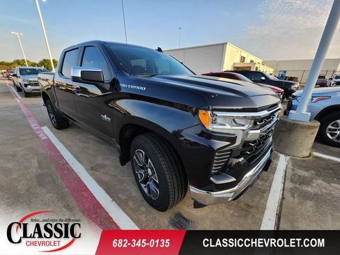 Used 2024 Chevrolet Silverado 1500 LT w/ Convenience Package II RWD image 1