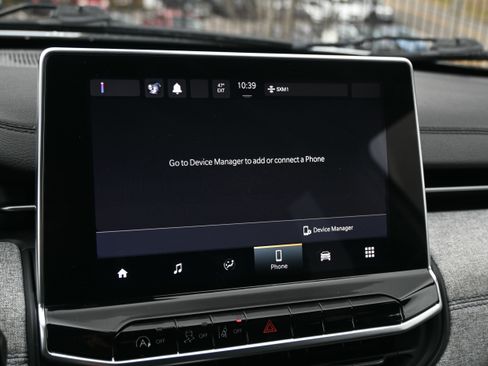 Used 2023 Jeep Compass Latitude image 32