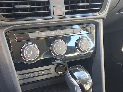 New 2026 Volkswagen Taos S image 20