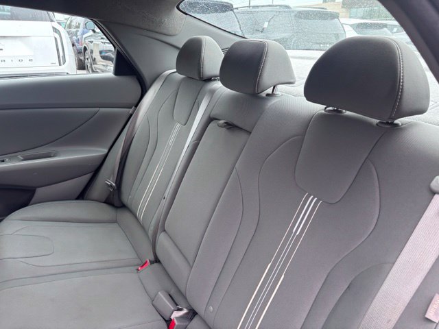 Used 2025 Hyundai Elantra SEL FWD image 40