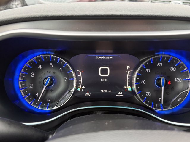 Used 2019 Chrysler Pacifica Limited FWD image 21