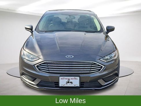 Used 2018 Ford Fusion S image 2