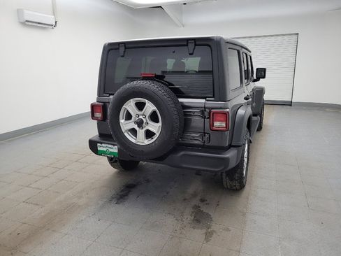 Used 2019 Jeep Wrangler Unlimited Sport S image 7