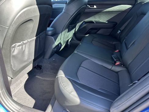 Used 2023 Kia K5 GT-Line w/ GT-Line Premium Package image 15