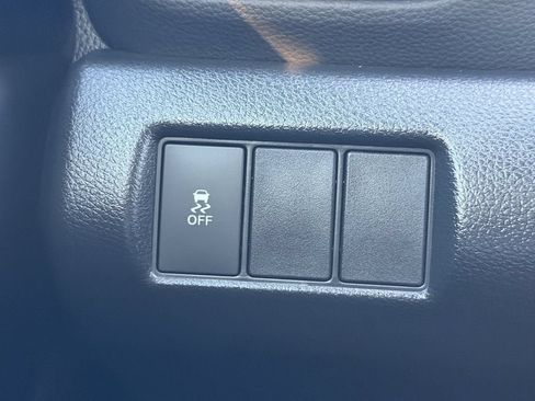 Used 2025 Honda Pilot Sport image 27