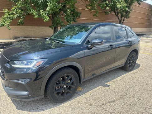 Used 2024 Honda HR-V Sport image 6