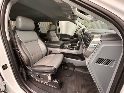 Used 2024 Ford F150 Lariat image 32