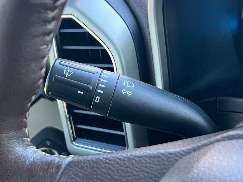 Used 2020 Ford F150 Lariat AWD/4WD image 35