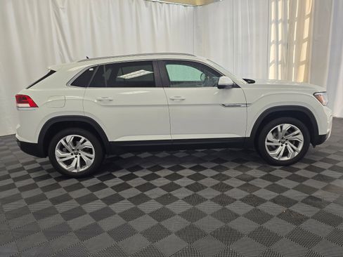 Used 2020 Volkswagen Atlas Cross Sport SEL image 7