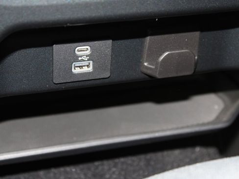 Used 2023 Ford F150 XLT w/ XTR Package image 41