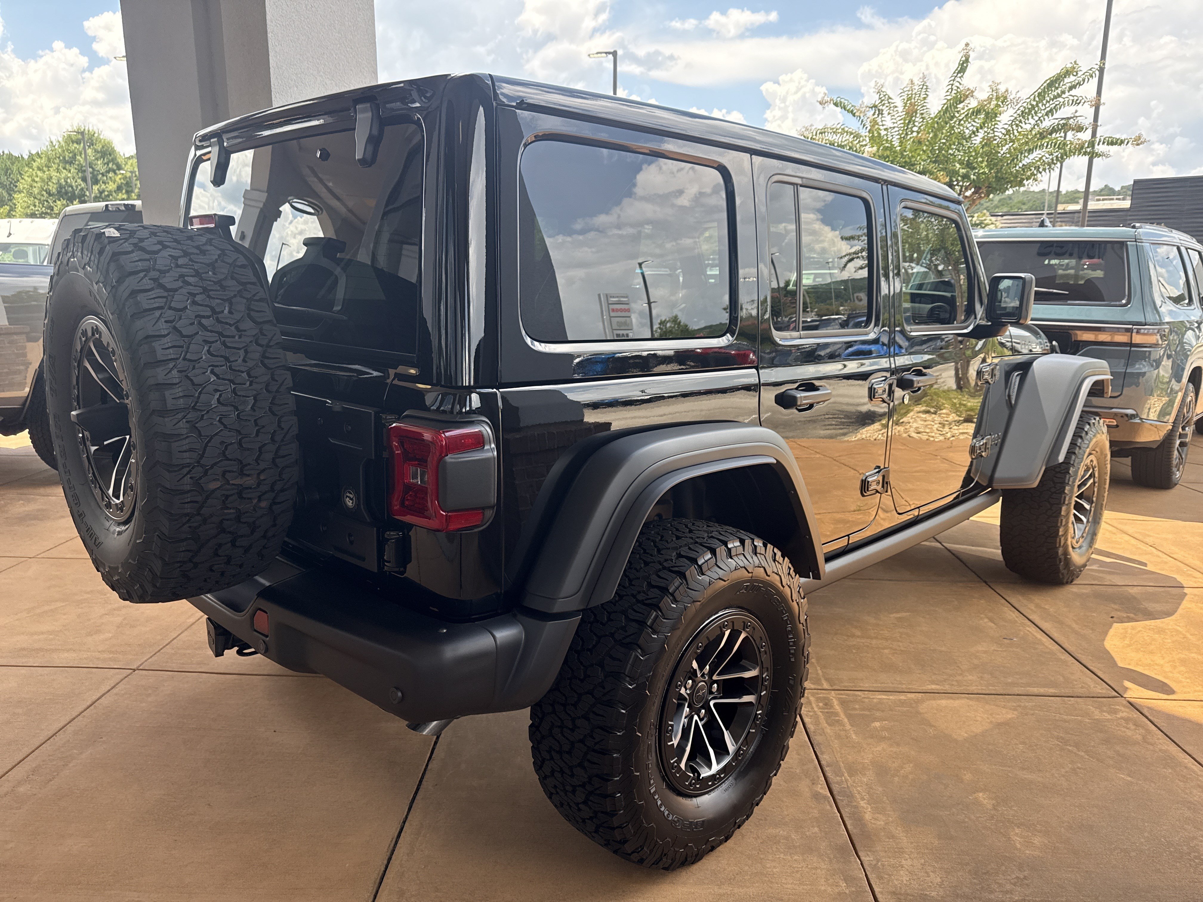 New 2026 Jeep Wrangler Unlimited Rubicon 392 w/ Quick Order Package 27X Moab AWD/4WD image 7