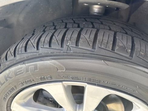 Used 2016 Chrysler 200 LX image 25