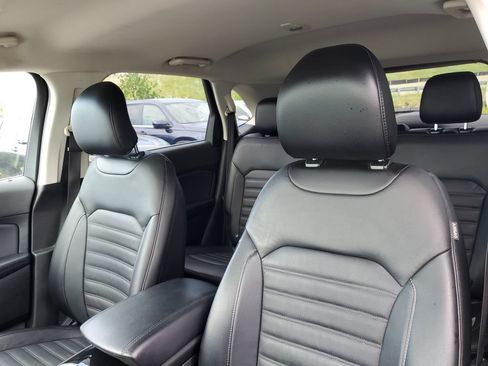 Used 2016 Ford Edge SEL w/ Equipment Group 201A AWD/4WD image 11