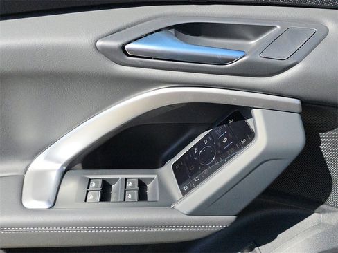 New 2025 Audi Q5 Premium image 19