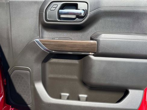 Used 2022 Chevrolet Silverado 1500 LT Trail Boss w/ Safety Package image 17