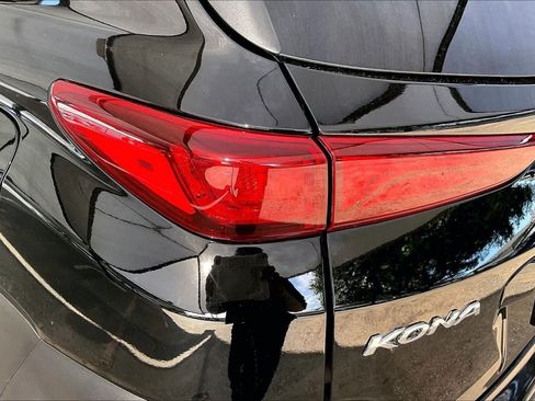 Used 2020 Hyundai Kona SEL FWD image 28