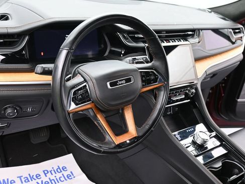 Used 2023 Jeep Grand Cherokee L Summit AWD/4WD image 17