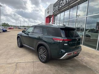 Certified 2025 Nissan Pathfinder SL w/ SL Premium Package video 2