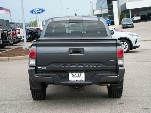 Used 2023 Toyota Tacoma TRD Sport AWD/4WD image 6