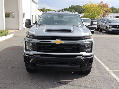 Certified 2025 Chevrolet Silverado 2500 Custom w/ Custom Value Package image 3