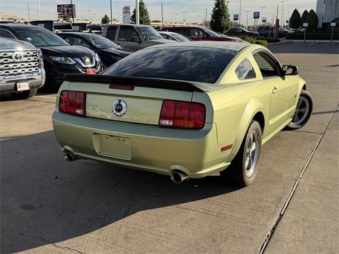 Used 2005 Ford Mustang GT image 5