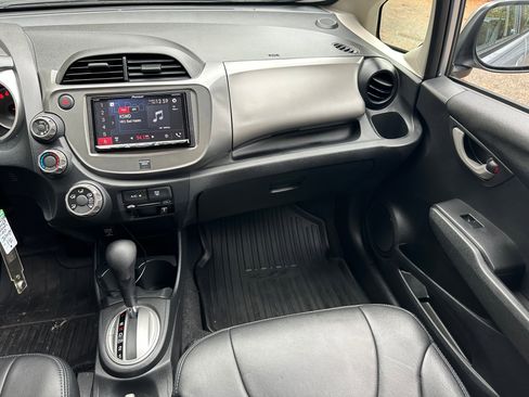 Used 2013 Honda Fit image 18