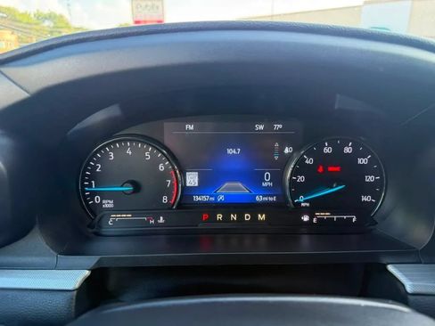 Used 2020 Ford Explorer XLT w/ Equipment Group 202A AWD/4WD image 8