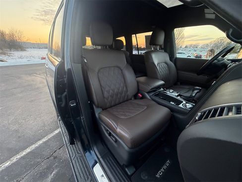 Used 2024 Nissan Armada Platinum w/ Captain's Chairs Package image 18