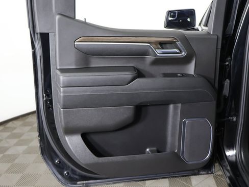 Used 2024 Chevrolet Silverado 1500 LT image 23