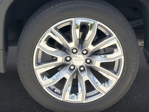 Used 2024 GMC Sierra 1500 Denali w/ Denali Reserve Package AWD/4WD image 31