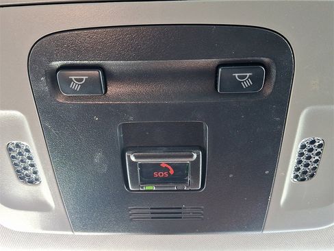 Used 2021 Toyota Camry LE image 23